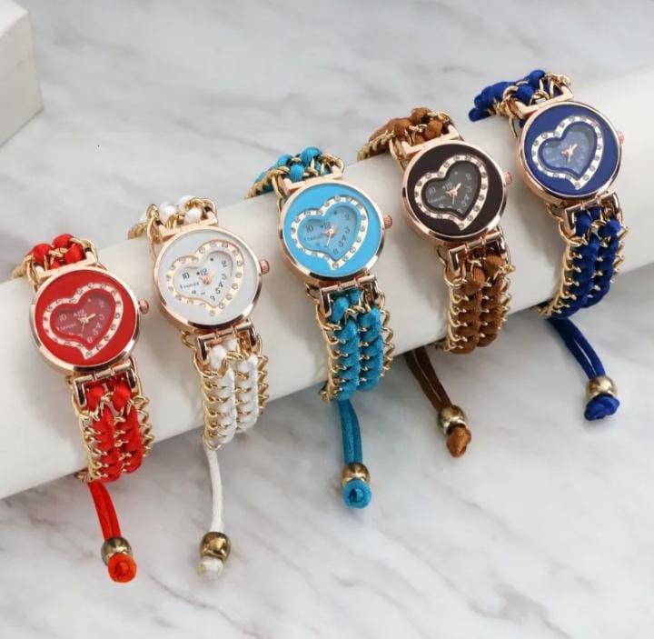 Women's Blue Heart Dial Quartz Watch with Chain Strap - Image 3