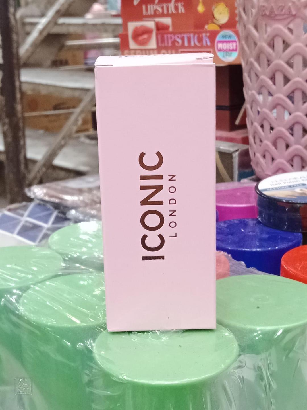 Iconic London Illuminator Golden Glow 30ml - Image 3