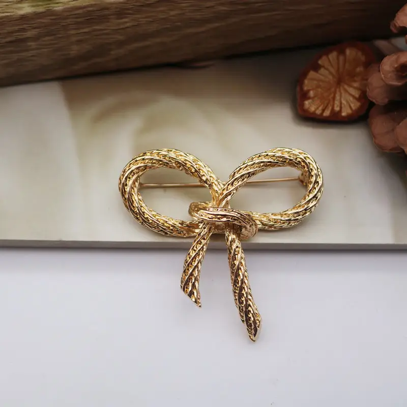 Bow Brooches Red Gold Pearl Embellished - Image 3