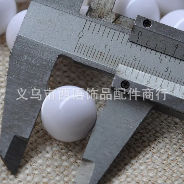 Black & White Plastic Balls 18mm Educational Decor - Image 4