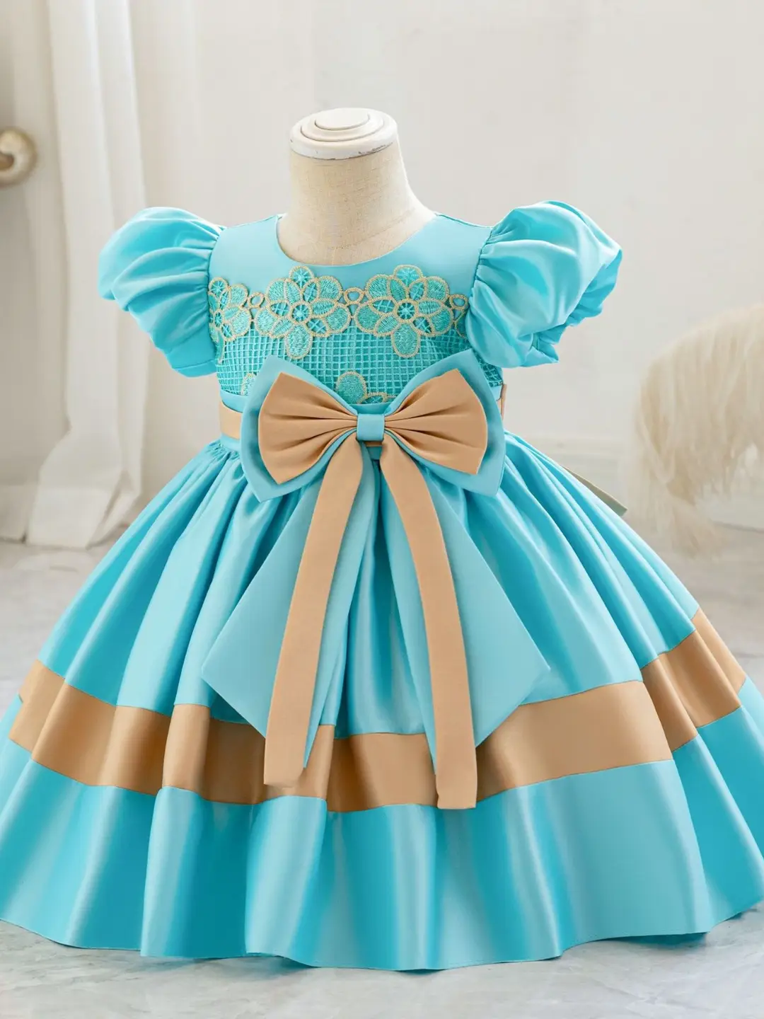 Purple Satin Princess Dress for Girls 3-5 Years with Gold Accents - Image 2