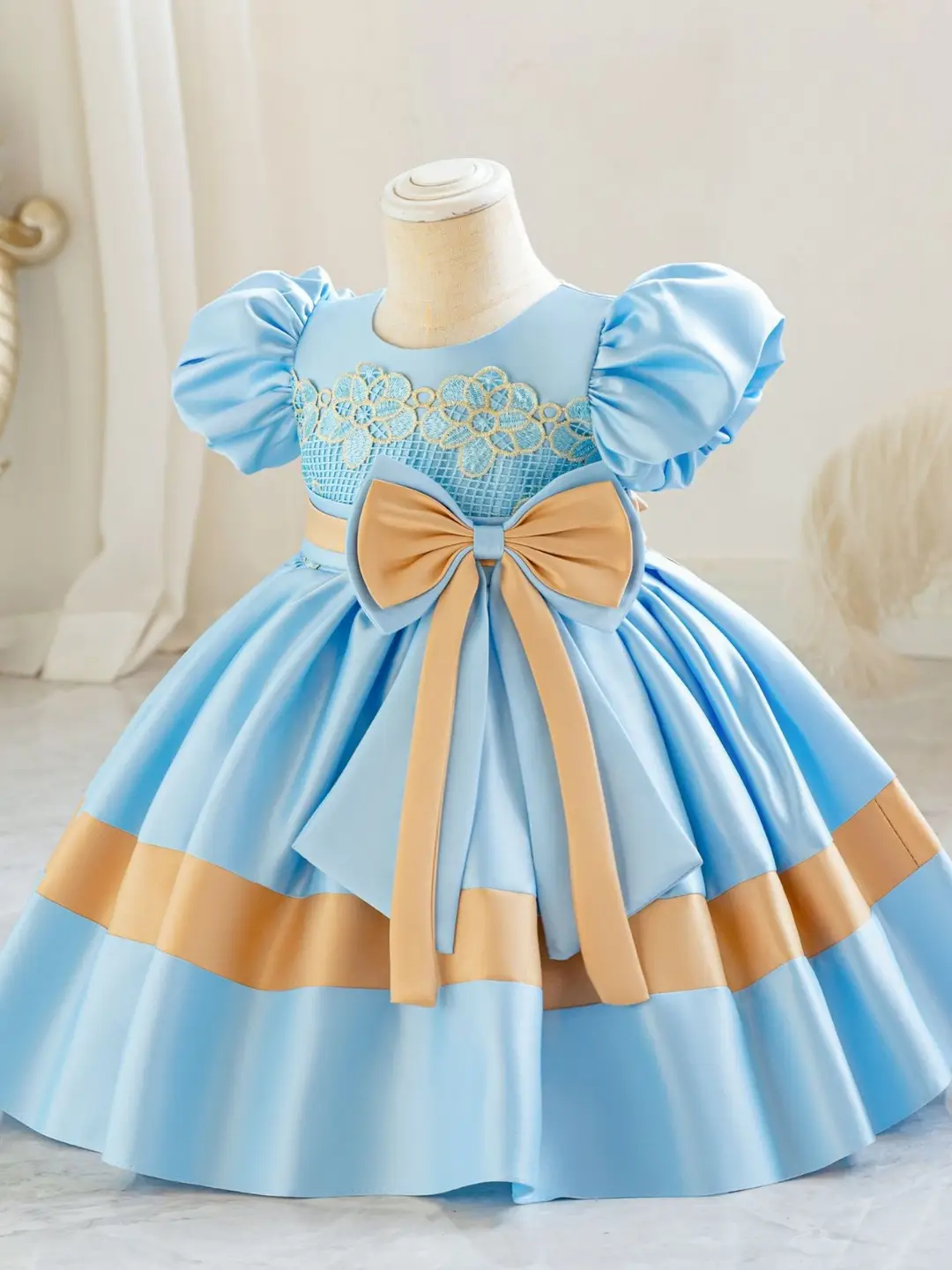 Purple Satin Princess Dress for Girls 3-5 Years with Gold Accents - Image 3