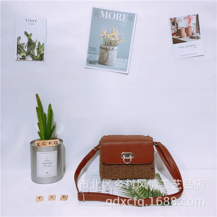 Women's Straw Woven Crossbody Bag with Lock - Image 5