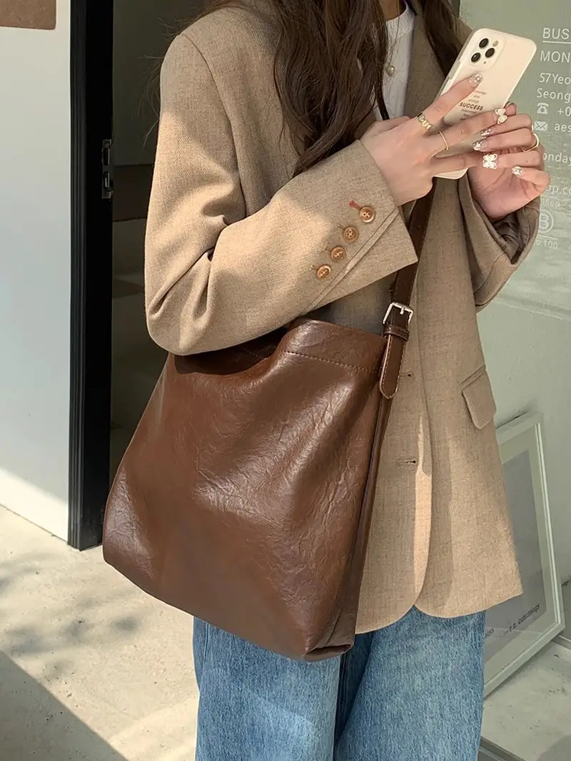 Brown Leather Tote Bag for College Girls with Retro Korean Design - Image 6