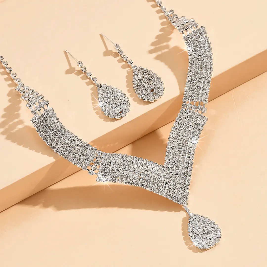 Sparkling V-Neck Jewelry Set for Pakistani Bridal Wear - Image 3