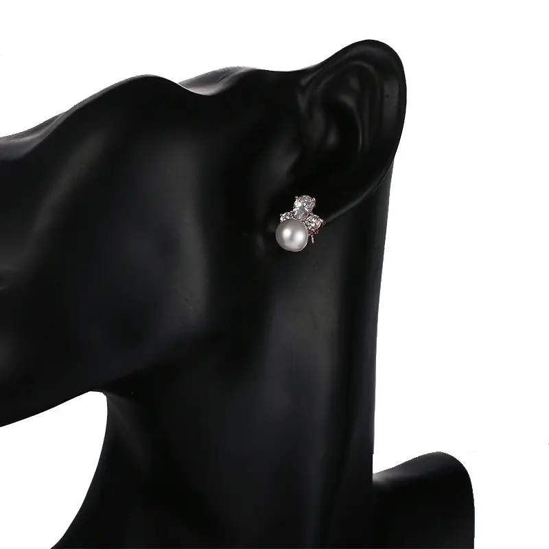 Elegant Flower Pearl Stud Earrings for Women - Image 5
