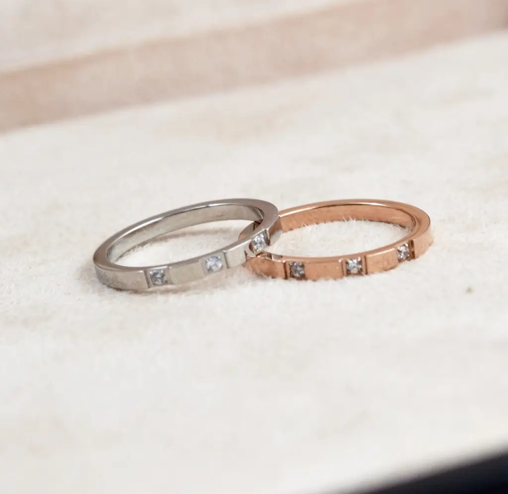 Rose Gold & Silver Minimalist Rings for Daily Wear - Image 2