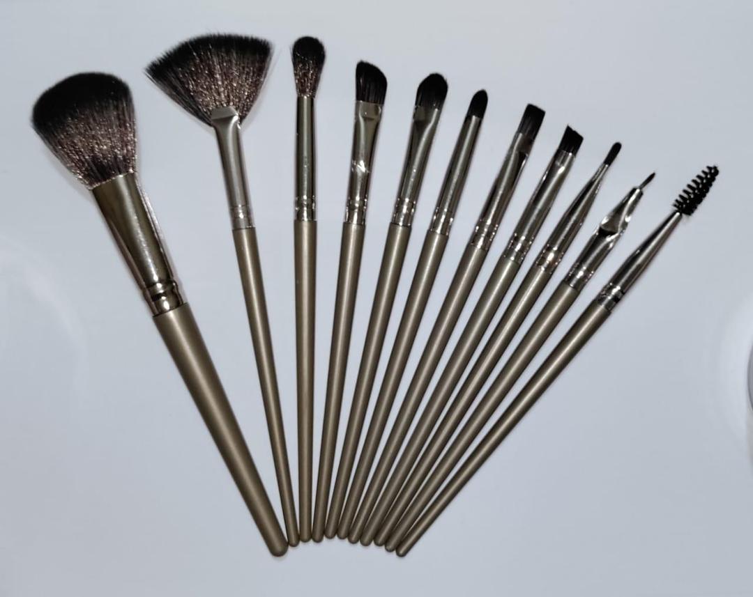 Reusable Makeup Brushes Set Gold ABS 11 Pcs - Image 2