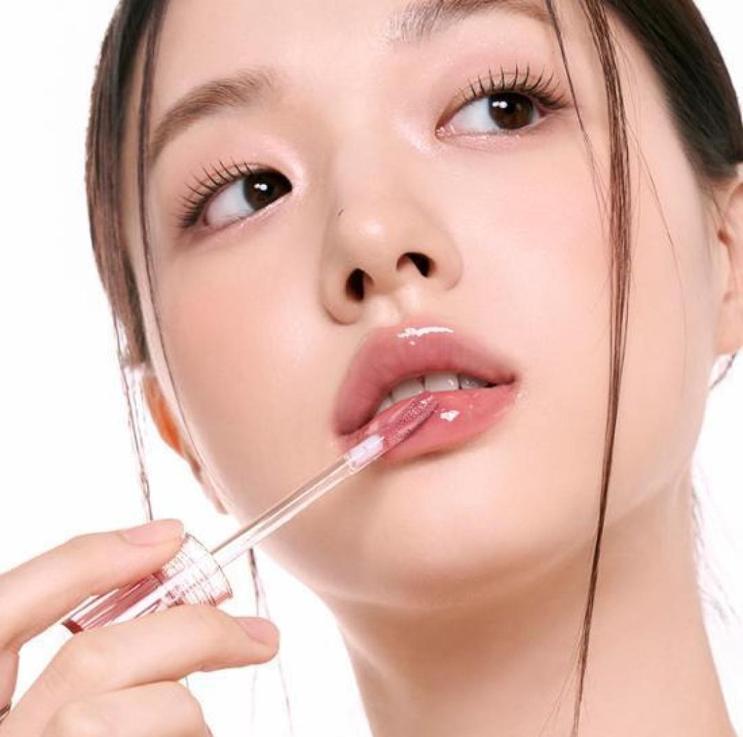 Multicolor Glossy Lip Gloss for Pakistani Weather - Image 2