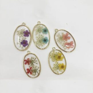 Resin Dried Flower Pendants for Necklaces