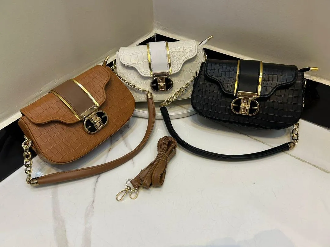 Girl's Chain Crossbody Bag - Image 3