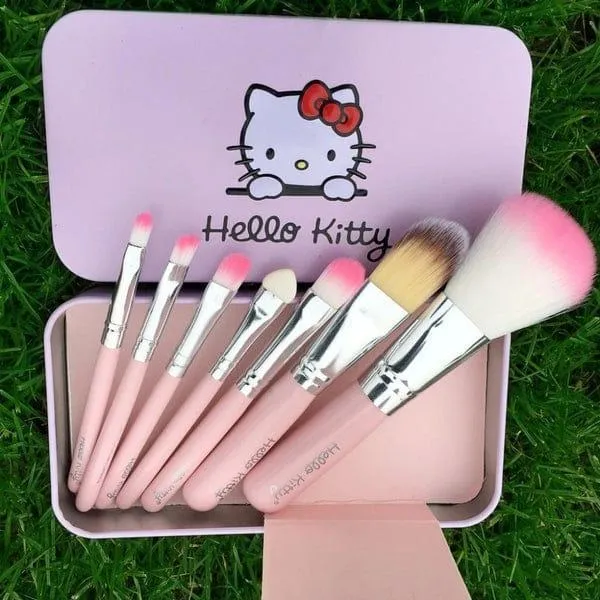 Hello Kitty 7-Piece Makeup Brush Set Purple Tin - Image 2
