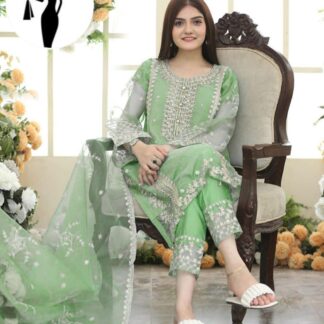 Green Embroidered 3-Piece Pakistani Wedding Suit