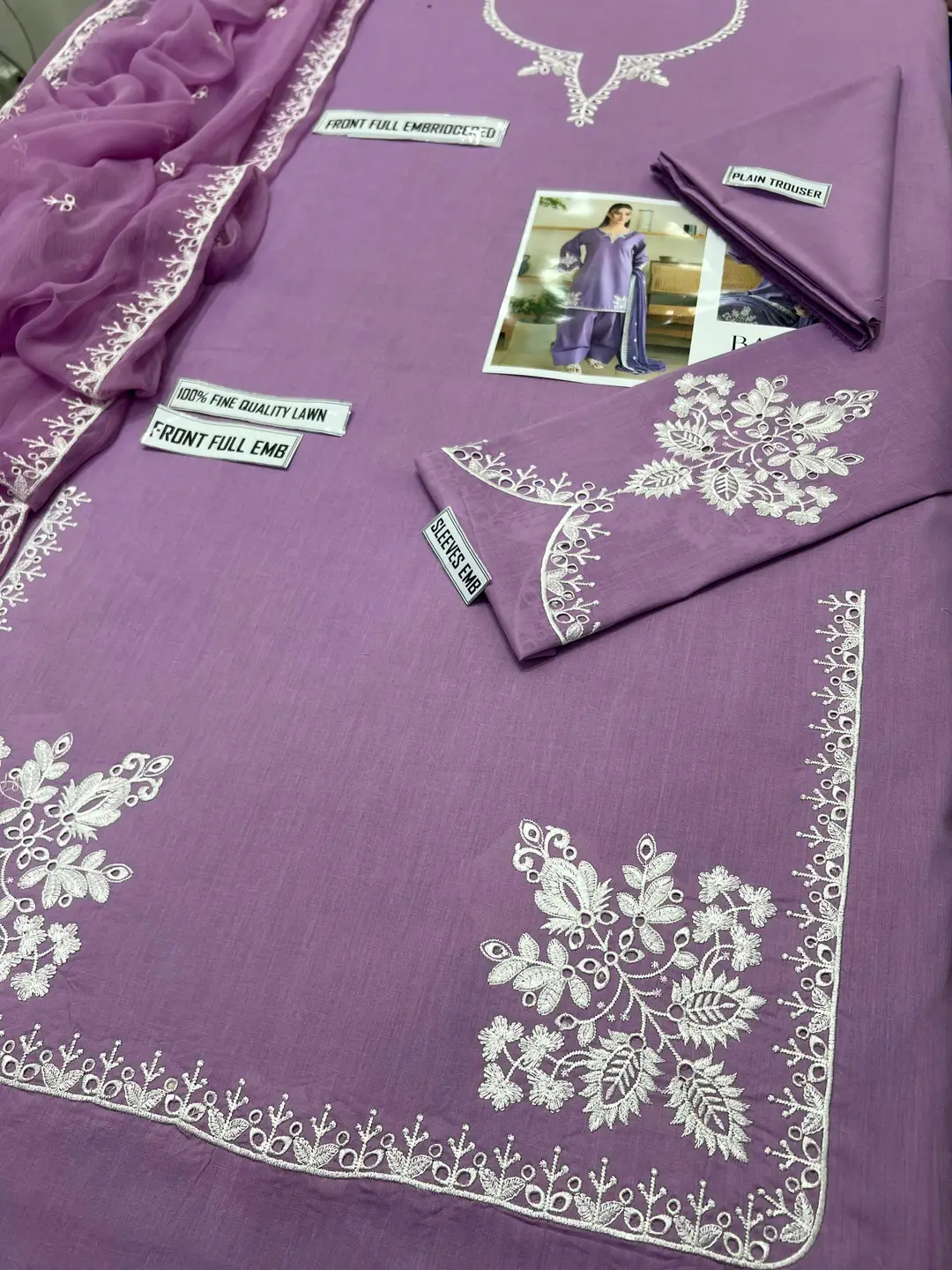 Preet By Pret 3 Pcs Unstitched Chikankari Embroidered Suit - Image 4