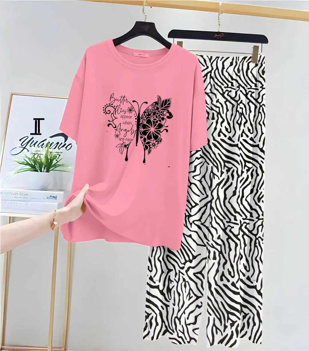 Pink Butterfly Printed 2-Piece Night Suit Medium to XL