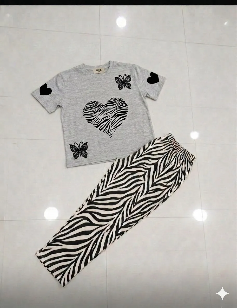 Women Grey Butterfly Heart T-Shirt with Zebra Pants Set Medium to XL - Image 3