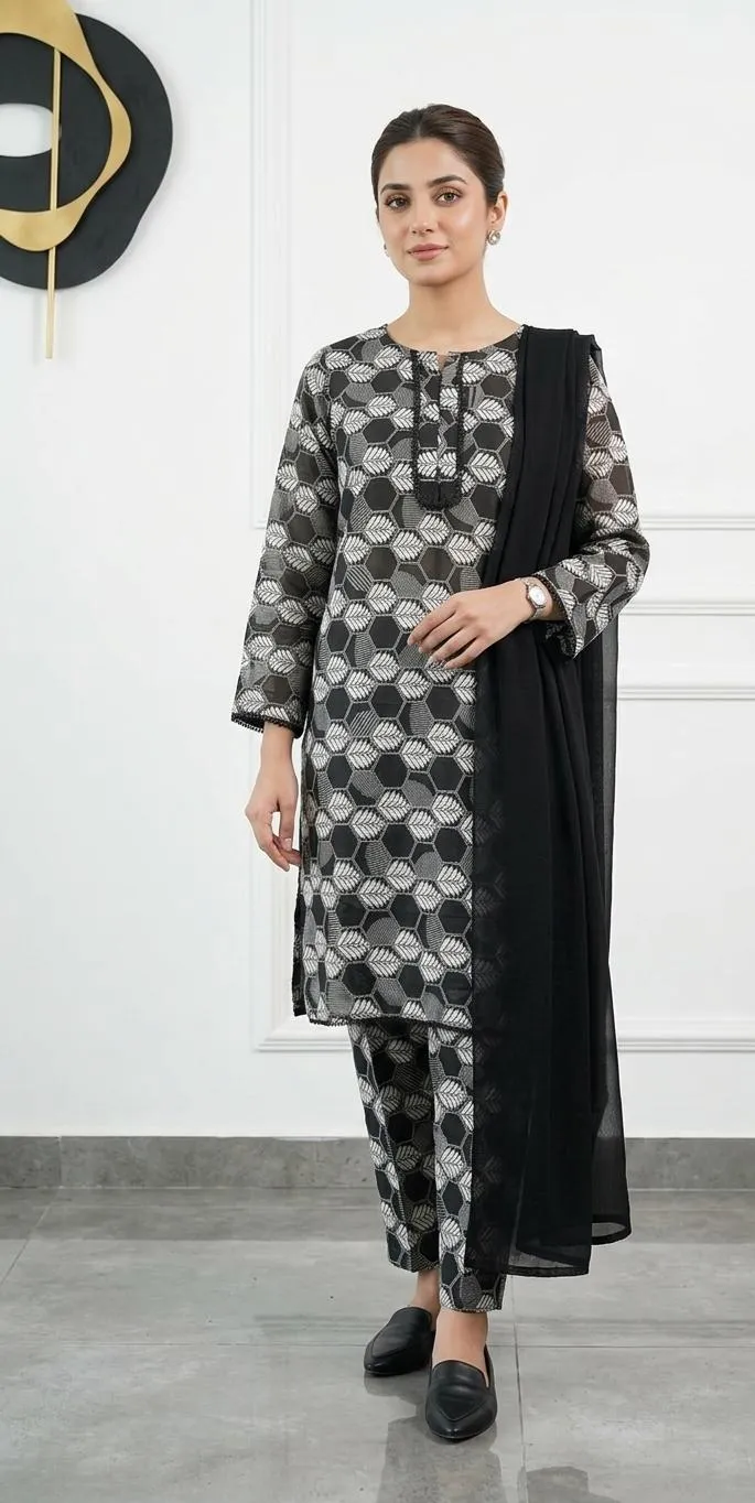Pakistani Printed Kurta Set with Black Scarf & Pajama - Image 2