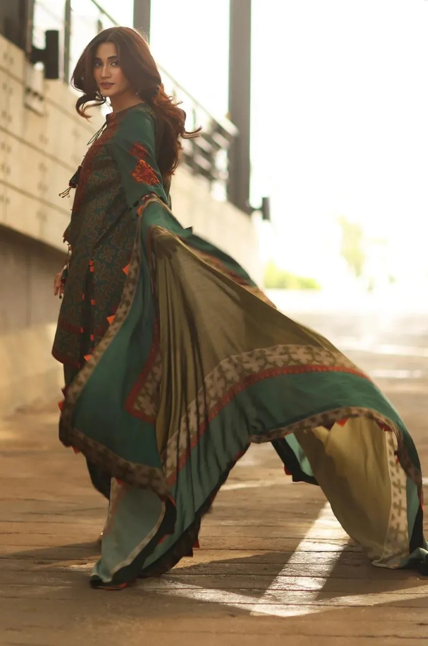 3-Piece Printed Khaddar Suit Green Red Brown - Image 3