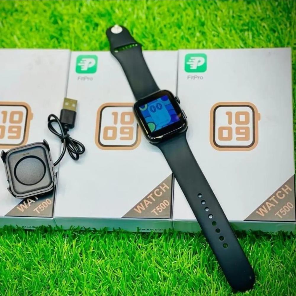 Smartwatch T500 Bluetooth with 2.5D Glass & Silicone Strap - Image 4