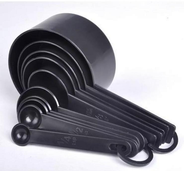 Measuring Cups & Spoons Pack of 10 Black Plastic - Image 3