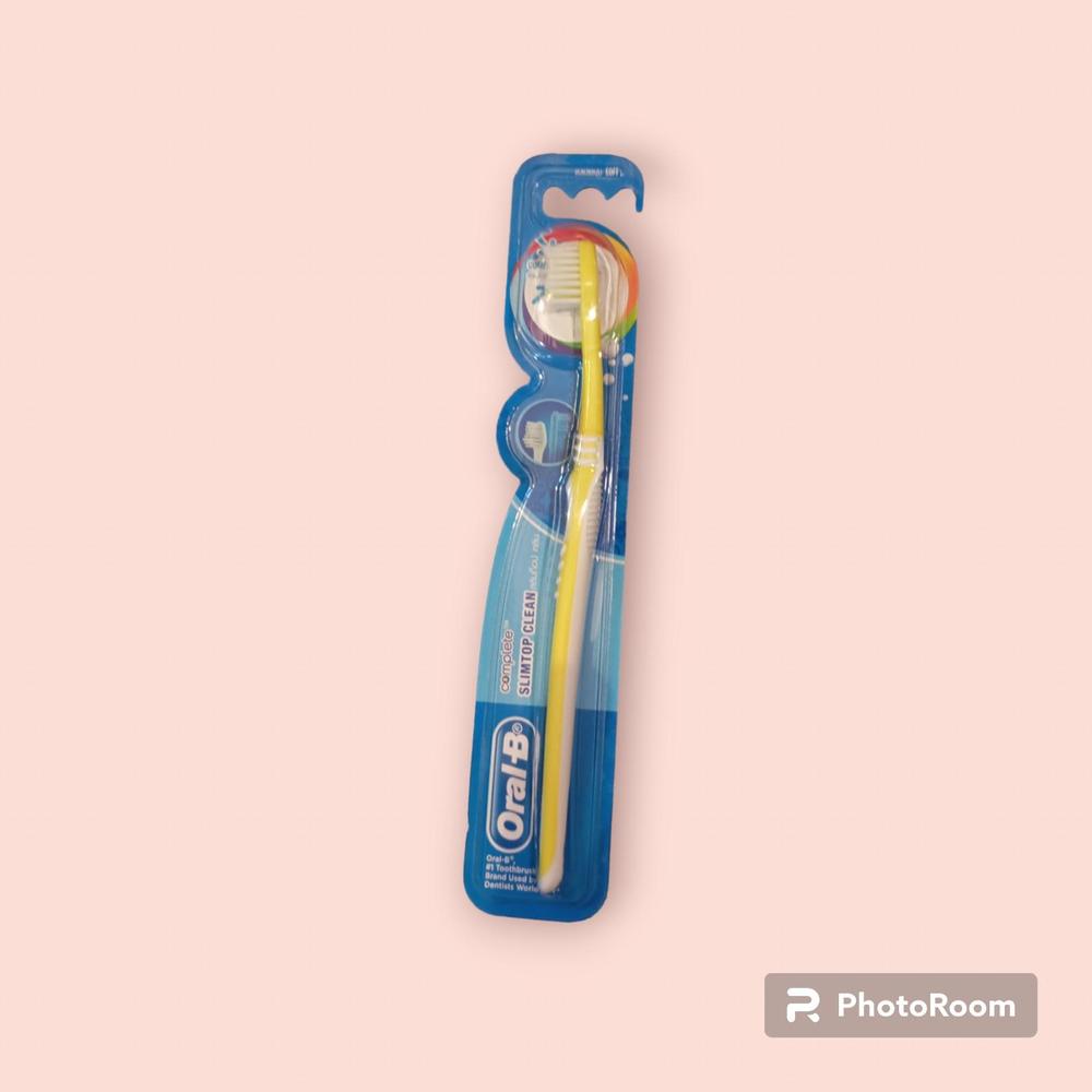 Oral-B Toothbrush Extra Soft Bristles Blue Pink Pakistan - Image 3