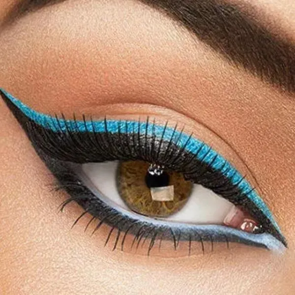 6 Color Eyeshadow Pencil Set for Eid & Weddings - Image 2