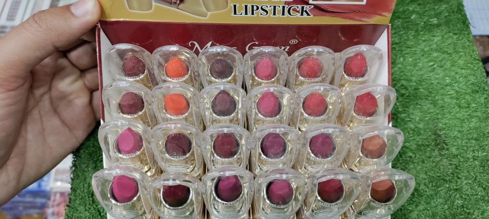 High Pigmented Matte Lipstick Bold Shades Pakistan - Image 2