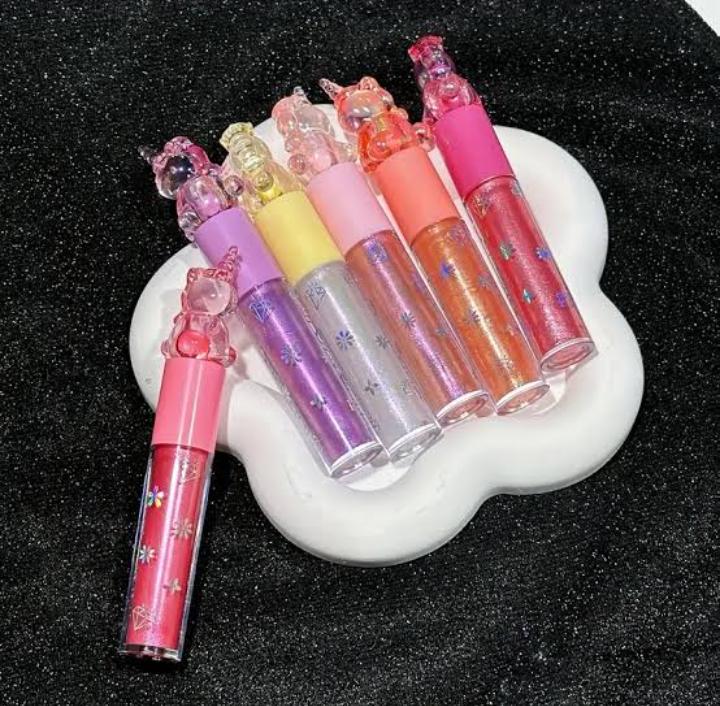 Pink Color Changing Lip Oil for Women - Image 3