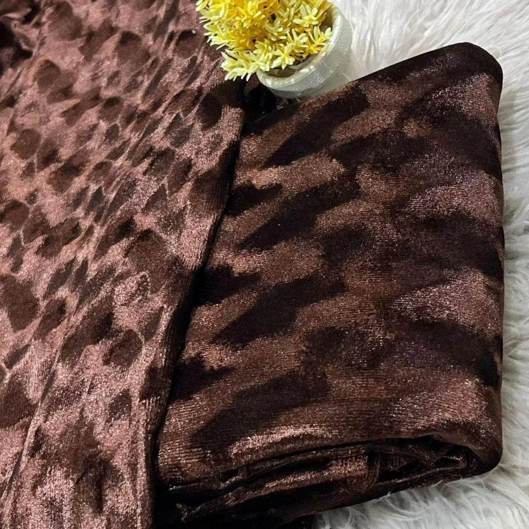 Luxury Velvet Suit Brown Sequin Pattern for Women - Image 2