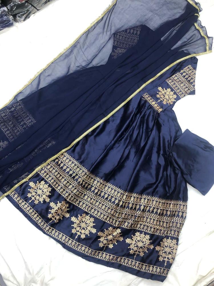 Women's Navy Blue Embroidered Maxi Set - Image 2