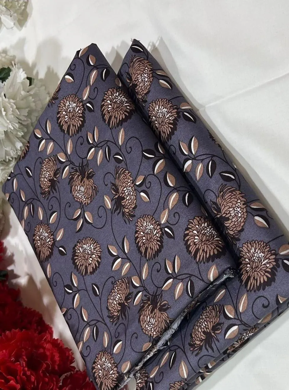 Grey Floral Printed 2-Piece Suit for Eid Ramadan - Image 2